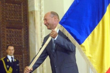 Gafă la Cotroceni: Băsescu a transmis mesajul de Ziua Imnului cu o lună înainte
